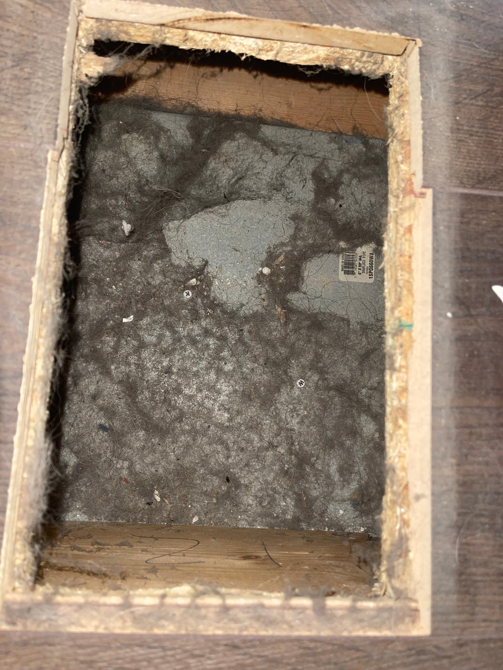 Air duct before professional cleaning