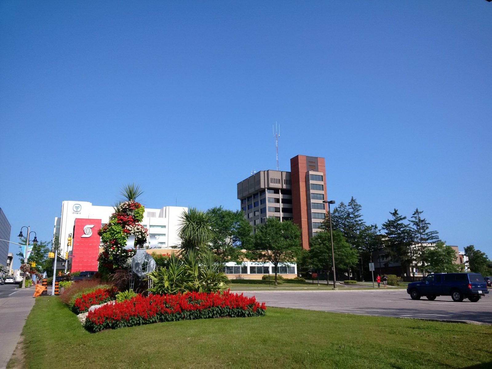 Oshawa City Hall, Ontario